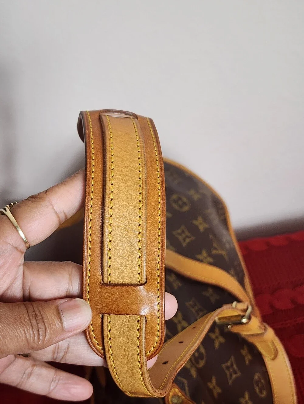 Louis Vuitton Authentic Vintage (34 Yrs.old) SAUMUR 30